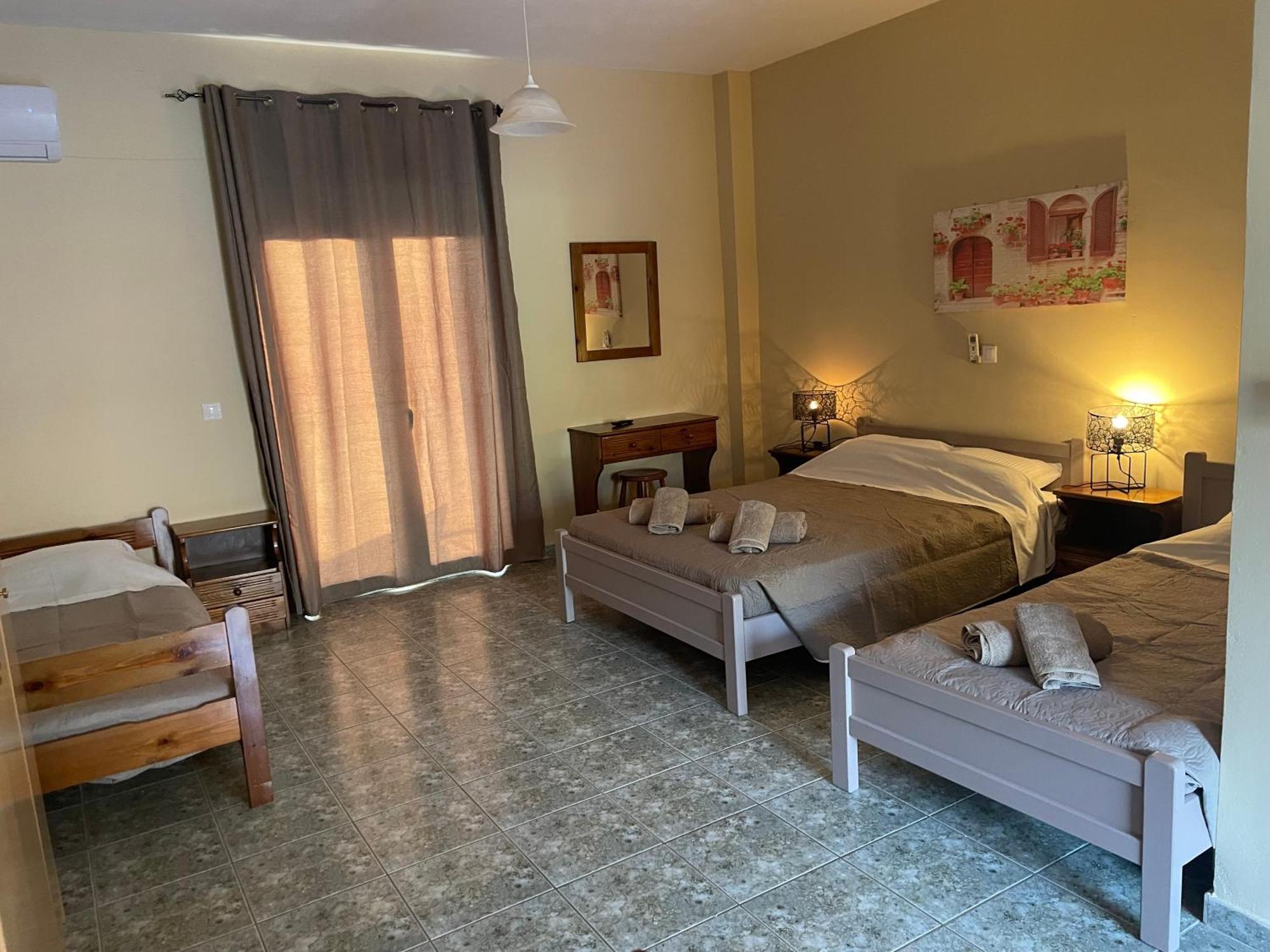 Maria Anastasia Studios Trapezaki  Ngoại thất bức ảnh