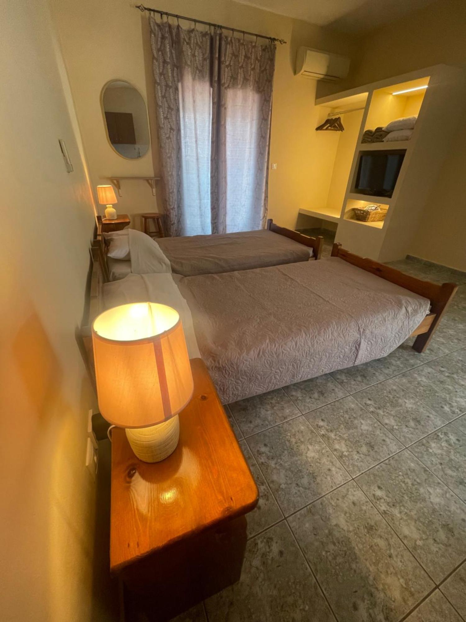 Maria Anastasia Studios Trapezaki  Ngoại thất bức ảnh