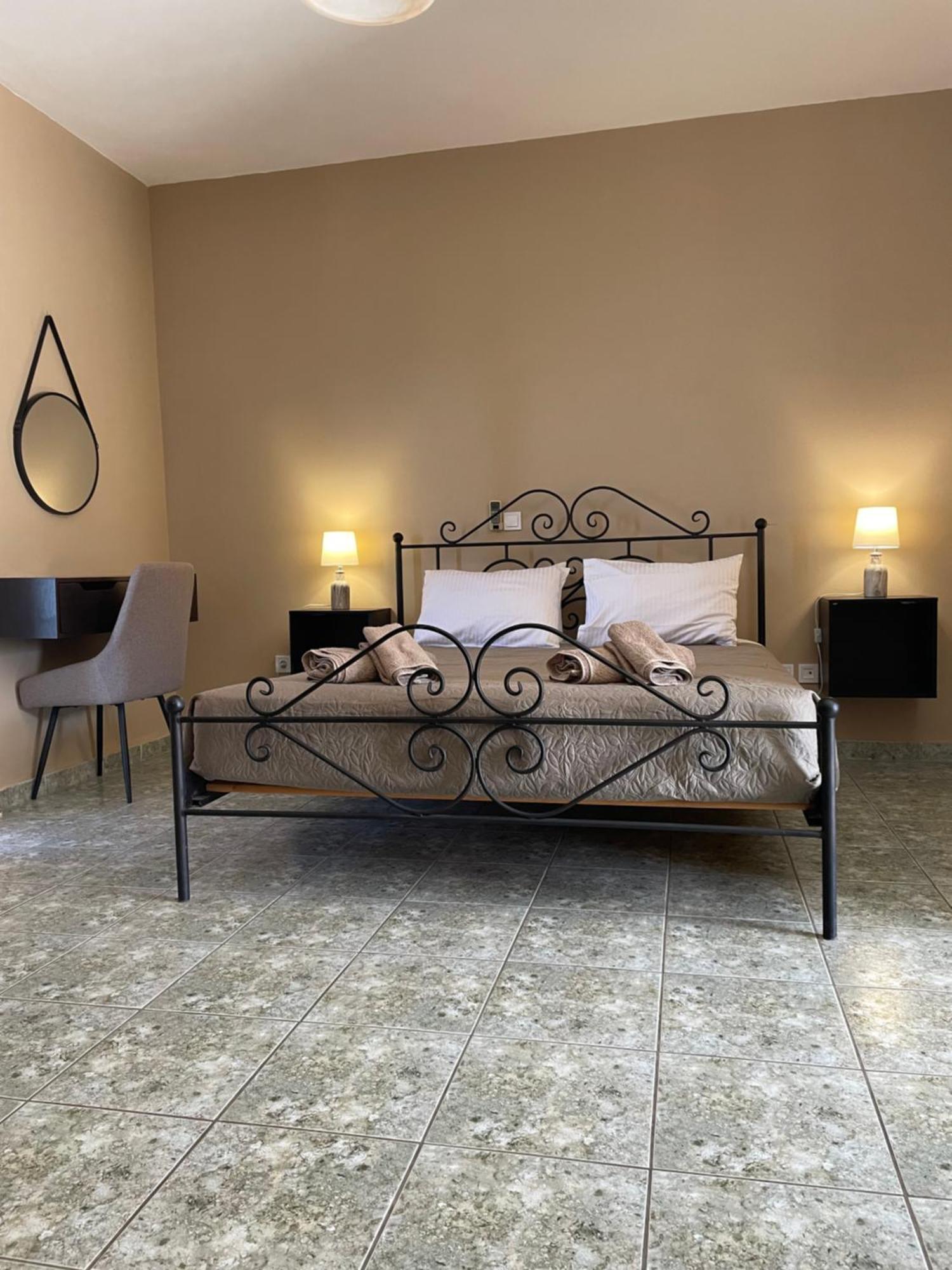 Maria Anastasia Studios Trapezaki  Ngoại thất bức ảnh