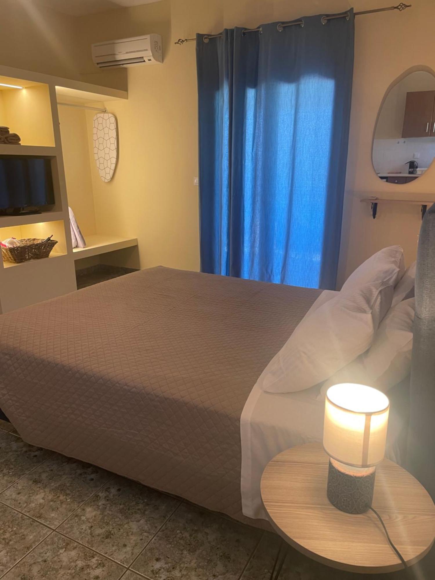 Maria Anastasia Studios Trapezaki  Ngoại thất bức ảnh