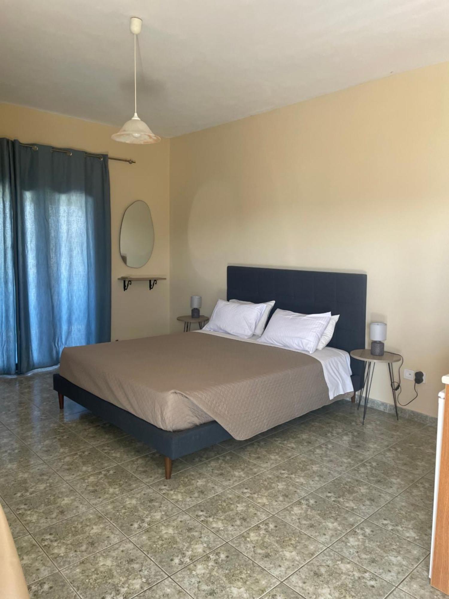 Maria Anastasia Studios Trapezaki  Ngoại thất bức ảnh